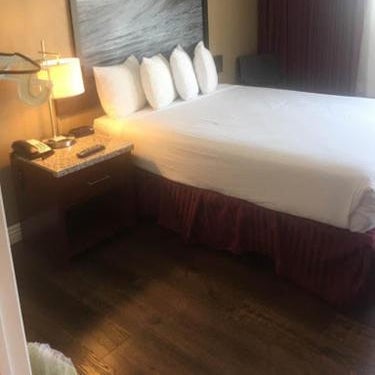 Kings Inn Anaheim at The Park & Convention Center Thumbnail