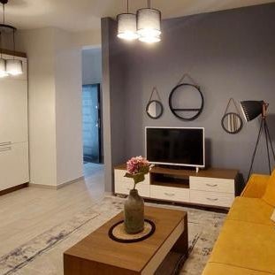 Long Beach Apartment