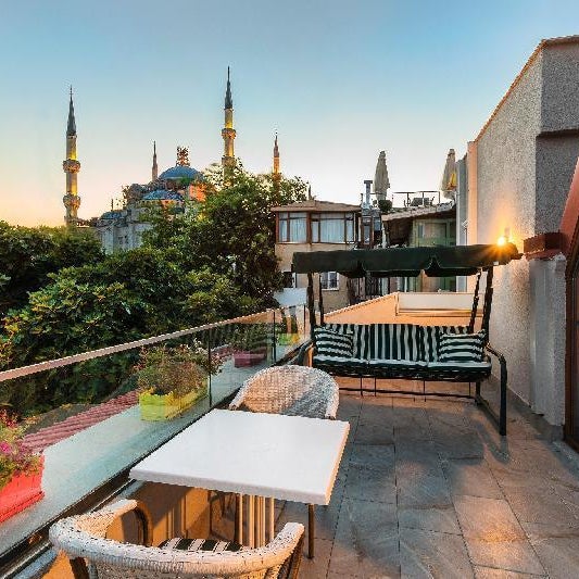 Obelisk Hotel&Suites Thumbnail