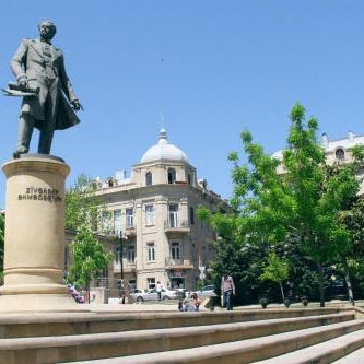 Cth-Baku-Hostel