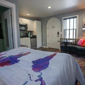 EO Bungalows, Black Hills Thumbnail