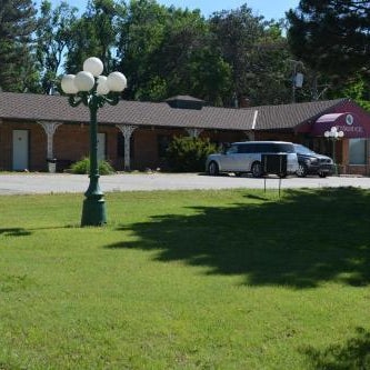 The Evergreen Motel in Kansas Thumbnail