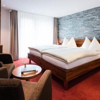 Hotel Continental Thumbnail