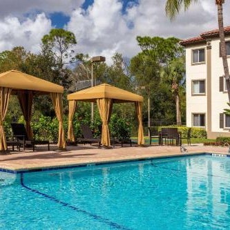 Hawthorn Extended Stay by Wyndham Naples Thumbnail