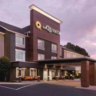 La Quinta Inn & Suites by Wyndham Cookeville Thumbnail