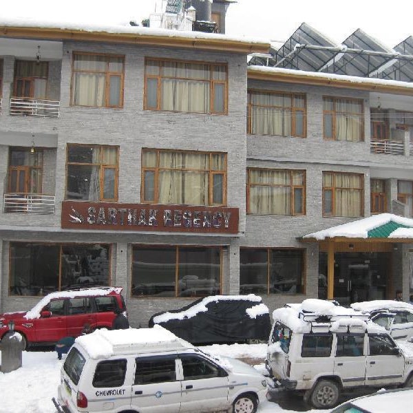Sarthak Regency (Centrally Heated & Air cooled)