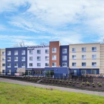 Fairfield Inn & Suites by Marriott Eugene East/Springfield Thumbnail
