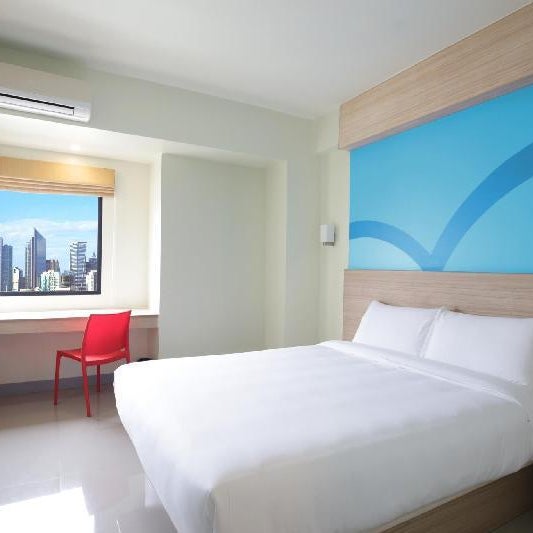 Hop Inn Hotel Makati Avenue Manila Thumbnail