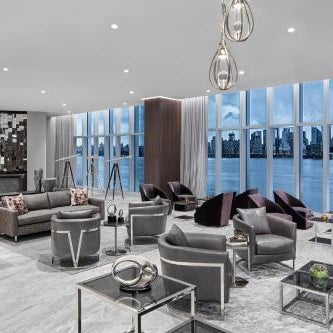 Envue, Autograph Collection Thumbnail