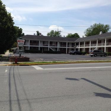 Motel Town House Thumbnail