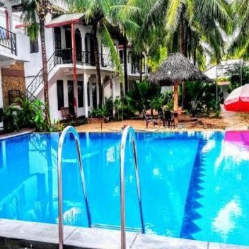 Crescent Sea Resort