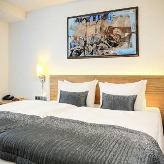 Hotel Duo Thumbnail