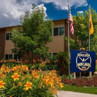 Boulder Twin Lakes Inn Thumbnail