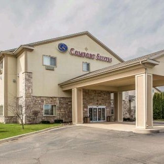 Comfort Suites Lake Geneva East Thumbnail