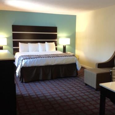 Americas Best Value Inn New London Mystic Thumbnail