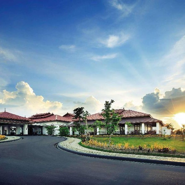 The Lake Garden Nay Pyi Taw MGallery Collection