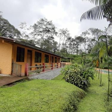 Mindo Loma bird lodge Thumbnail