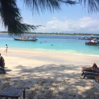 Gili Turtle Beach Resort