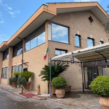 Euro House Inn Thumbnail