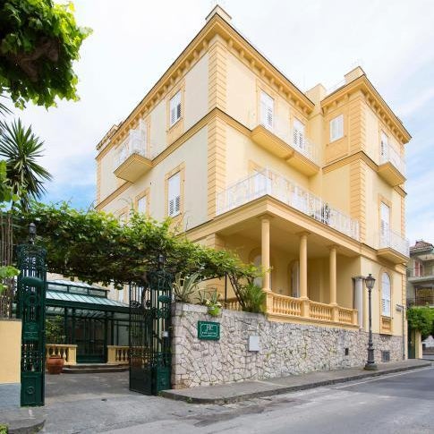 Hotel Crawford Thumbnail