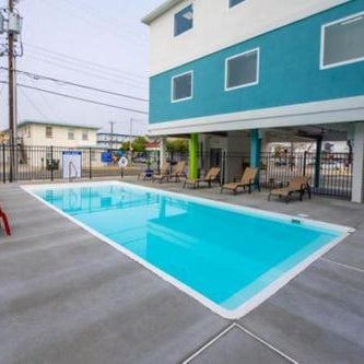 The Waves Hotel, Ascend Hotel Collection Thumbnail