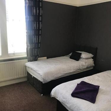 Crockets Hotel Thumbnail