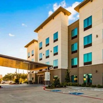 Comfort Inn & Suites Houston I-45 North - IAH Thumbnail