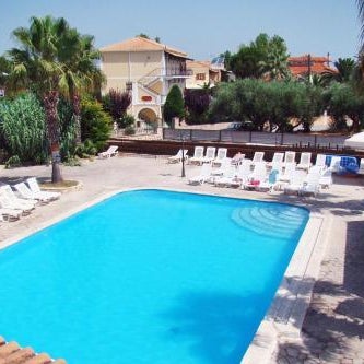Blue Palm Hotel