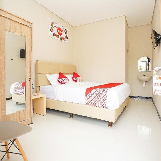 OYO 331 Osuko Residence