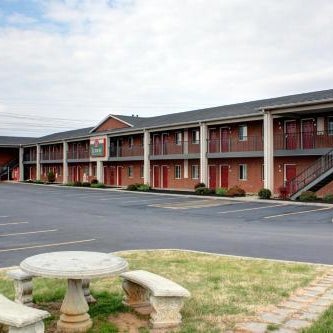 Luxbury Inn & Suites Thumbnail