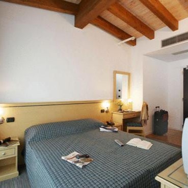 Hotel Mary Thumbnail