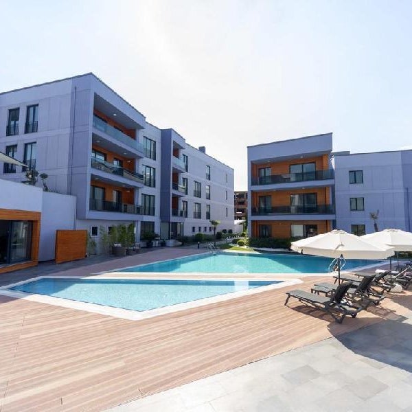Green Hills Suites