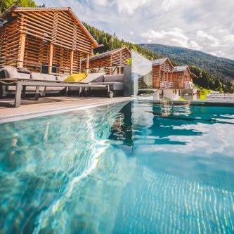 Boutique Hotel und Chalets Bergwiesenglück