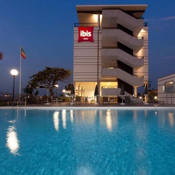 Ibis Bata
