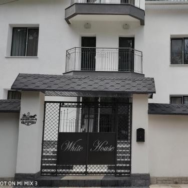 White House Apart Hotel