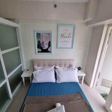 4 pax Tagaytay Prime Staycation WIFI NETFLIX and light cooking FREE VIEWDECK Thumbnail