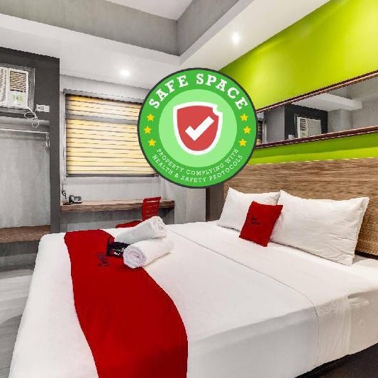 RedDoorz Plus @ Jones Avenue Cebu Thumbnail