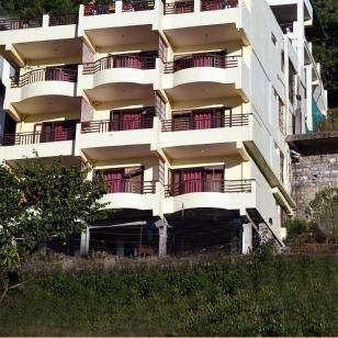 Green Roof Hotel