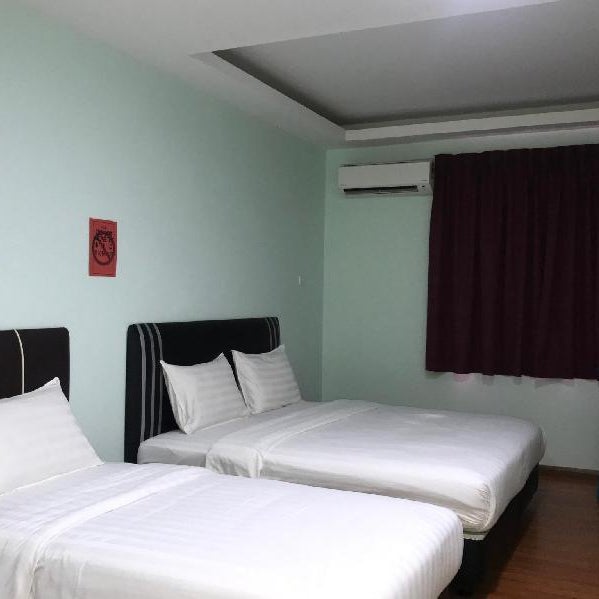 Salim Room