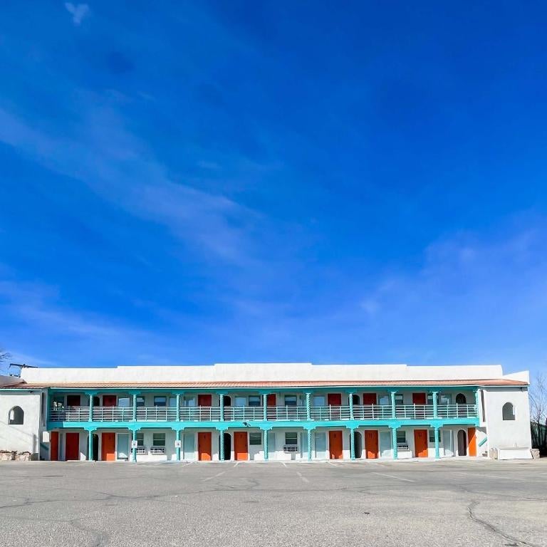 Taos Motor Lodge Thumbnail