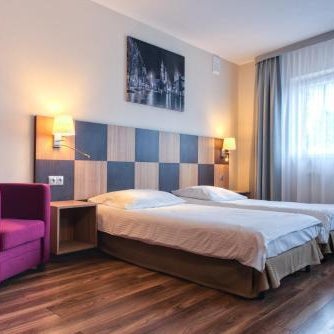 H6 MAJOR ApartHotel Travel & Business, FREE PARKING Thumbnail