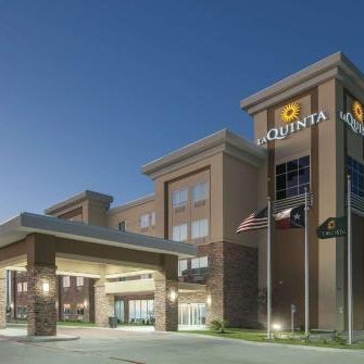La Quinta Inn & Suites by Wyndham Kingsville Thumbnail