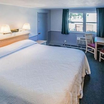 Harbor Landing Resort