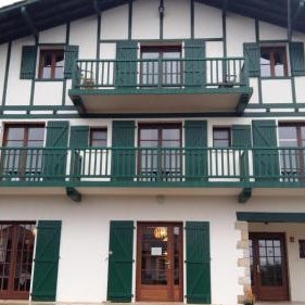 Hotel Mendionde