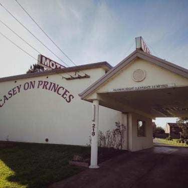 Casey on Princes Motel Thumbnail