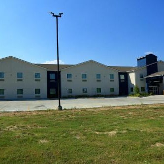 Americas Best Value Inn & Suites Prairieville Thumbnail