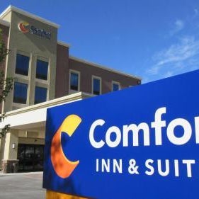 Comfort Inn & Suites Thumbnail