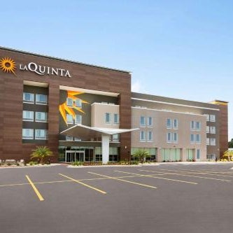La Quinta Inn & Suites by Wyndham Brunswick/Golden Isles Thumbnail