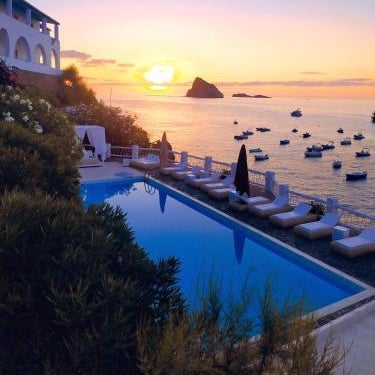 La Piazza Luxury Hotel & Spa