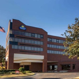 Days Inn & Suites by Wyndham Tallahassee Conf Center I-10 Thumbnail